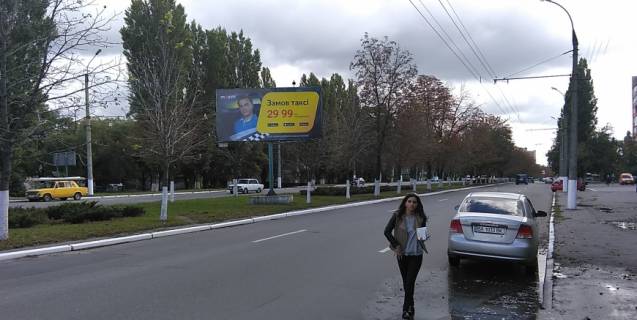 Билборд B в Кременчуге, 3х6  ул. Киевская, район д. 63 и ост. Автопарк (в центр) фото 1
