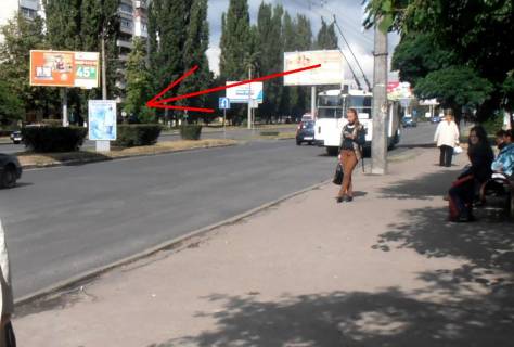 Билборд B в Луцке пр.  Соборності, розділова смуга від ринку "Північний" до маг."Троянда" (поряд зупинка, гуртожиток ВНУ) фото 1