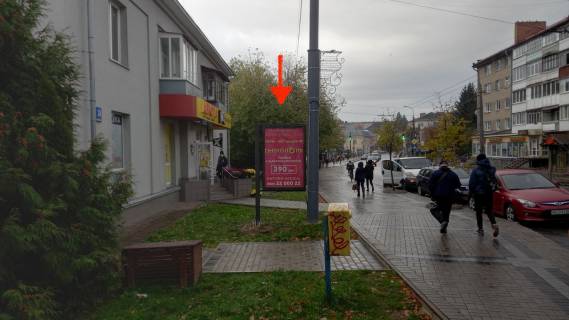 Билборд B в Луцке, 1,8х1,2  вул. Виниченка, 26 Б ст Директорія, в напрямку до ЦУМу фото 1