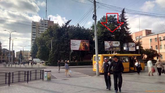 Билборд A в Луцке, 3х6  пр-т Волі, 1 - вул. Винниченка ЦУМ, зупинка А ст (центр міста) фото 1