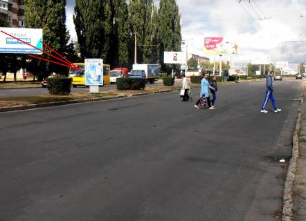 Билборд B в Луцке пр.  Соборності, розділова смуга від ринку "Північний" до маг."Троянда" (поблизу перукарня "Наталка") фото 1