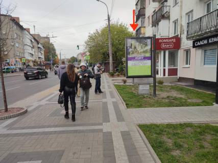 Билборд A в Луцке, 1,8х1,2  вул. Винниченка, 16 в напрямку до кінотеатру "Промень" А ст  фото 1