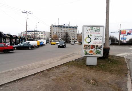 Билборд B в Луцке пр. Соборності, розділова смуга, напроти  ринку "Північний", кільце до ТЦ "Глобус"  фото 1