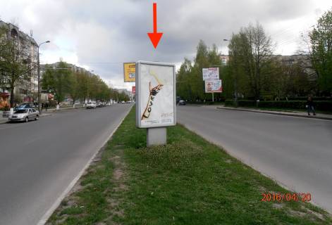 Билборд B в Луцке пр.Соборності, 30, розділова смуга від ТК "Аверс" до гіпермаркету "Там Там" (напроти ресторану "Княжий двір") фото 1