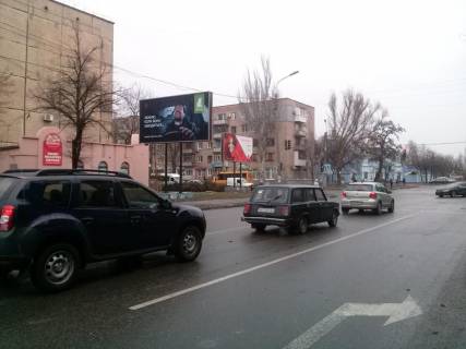 Білборд, Бігборд (Борд)  B у Кривому Розі перехрестя вул. Калнишевського (Харитонова), 15б та вул. Українська, напрямок руху від Захисників України площа (кол. Визволення) до 129-ї бригад.територ.оборони вул. (кол. Купріна) Фото 1