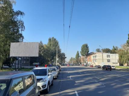 Билборд B в Кривом Роге пр.т Гагаріна - Пед. Університет. Червона лінія. Напрямок руху від автовокзалу до 95-го. НІГРІ, ТД "Піраміда" фото 1