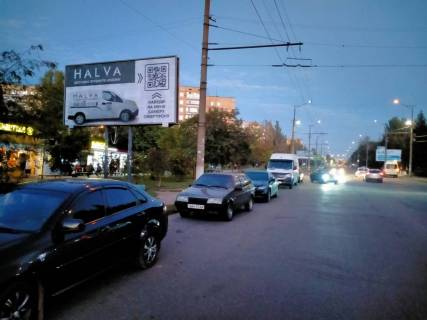 Билборд B в Кривом Роге мкн-н 7-й Зарічний, вул. Панкеєва, Ринок, АТБ,  напрямок руху до  вул.Електрозаводської фото 1