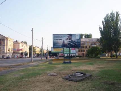 Билборд A в Кривом Роге перехрестя Січеславська вул. (кол. Кремлівська)  та вул. Електрична,2 , зуп "КРеС" напрямок руху до 173-ого кварталу, великий потік транспорту . фото 1
