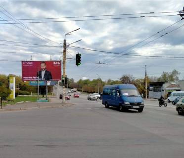 Билборд B в Кривом Роге Сергія Колачевського вул. (кол. 23 лютого) - вул. Конституційна (7-ма підстанція) напрямок руху до 17 кв. фото 1