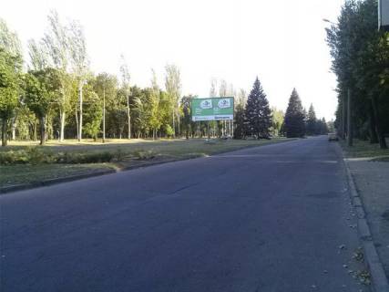 Билборд B в Кривом Роге вул. О. Васякіна, 17 розділювач. напрямок до вул. Соборності фото 1