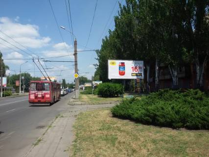Билборд A в Кривом Роге вул. Дніпр шосе, 24 - вул. Телевізійна. Напрямок руху від Автовокзалу до Розвилки. Довгинцівська районна адміністрація, гост.Дружба, Тролейбусне депо. фото 1