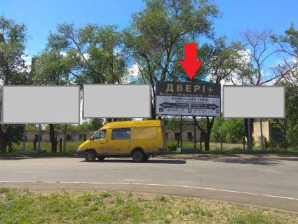 Билборд A в Кривом Роге Леоніда Бикова вул. (кол. Лепешинської), 31, виїзд с Епіцентру. ТЦ Епіцентр, ТЦ Метро, АЗС Сентоза и РЛС. Великий трафік руху транспорту. фото 1