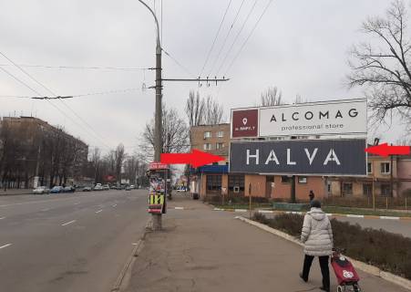 Білборд, Бігборд (Борд)  A у Кривому Розі пр. Миру 9, навпроти Юр. Академії, заправка Sun Oil напрямок руху від 95-й квартал майдан (пл. Горького) до Центрально-міського ринку. Фото 1