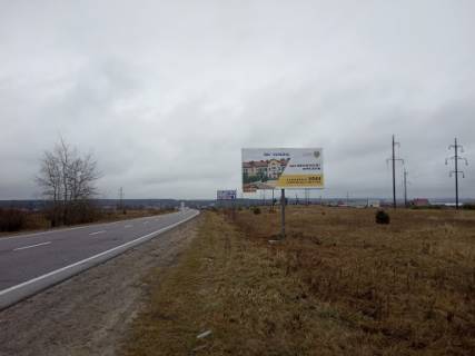 Билборд A в Терновице а/д М10 Краківець Львів 42+200 км Ліворуч фото 1