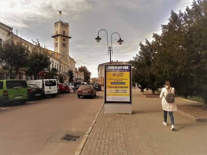 Ситилайт A в Коломые пл. Тараса Шевченка (навпроти буд. №23) / біля Ратуші фото 1