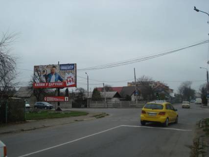 Билборд A в Коломые на розі вул. Гетьмана Івана Мазепи - Івана Миколайчука (біля буд. №170) / напрям в центр фото 1