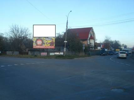 Билборд A в Коломые На розі пр. М. Грушевського - вул. Ю. Шкрібляка (біля буд. №122) / верхній щит фото 1
