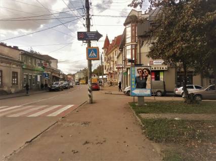 Ситилайт A в Коломые вул. Гетьмана Івана Мазепи (біля буд. №55) / колишній маг. Кіноманія фото 1