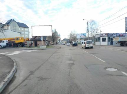 Билборд A в Коломые вул.Мазепи (поворот на вул. Винниченка, напрям в центр) фото 1