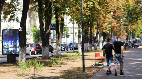 Ситилайт B в Киеве, Сітілайт 1.2х1.8  Липська вул. роздільник фото 1