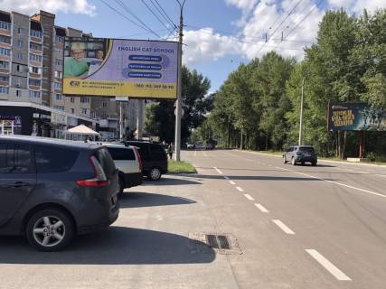 Билборд B в Чернигове, Щит 3x6  Незалежності вул., 32 фото 1