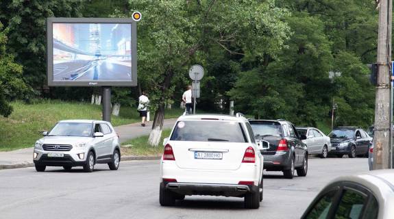 Видеоборд B в Киеве, Цифра 2.3х3.14  Євгена Коновальця вул., 29 - 471217 фото 1