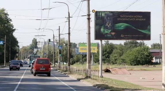 Білборд, Бігборд (Борд)  A у Чернігові, Щит 3x6  Шевченка вул. 160 (Діагностичний центр) Фото 1