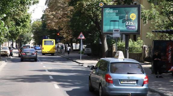 Беклайт A у Львові, 2.3х3.14  Антоновича вул., 49 / Мельника вул., в центр Фото 1