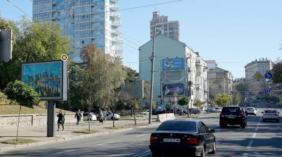 Билборд B в Киеве, борд  вул. Січових Стрільців (Артема)., біля скверу, навпроти буд.№91 фото 1