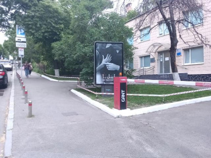 Ситилайт A в Киеве, Сітілайт 1.2х1.8  Тарасівська вул. 15а фото 1