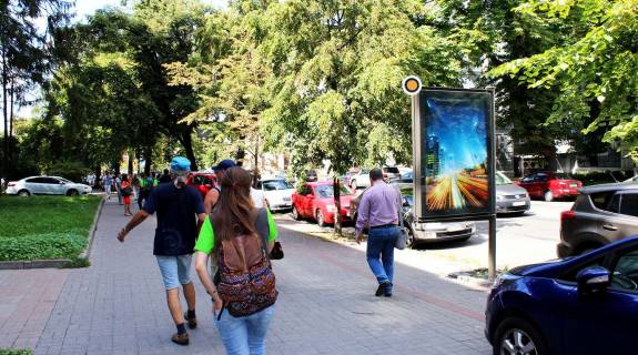 Ситилайт B в Киеве, Сітілайт 1.2х1.8  Інститутська вул. 20/8 фото 1