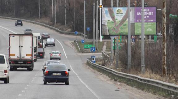 Билборд A в Киеве, Щит 3x6  Академіка Заболотного вул., в напрямку до Столичного шосе, 115м до АЗС фото 1