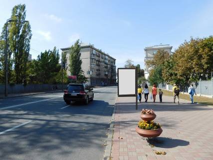 Ситилайт A в Киеве, Сітілайт 1.2х1.8  Михайла Грушевського вул. фото 1