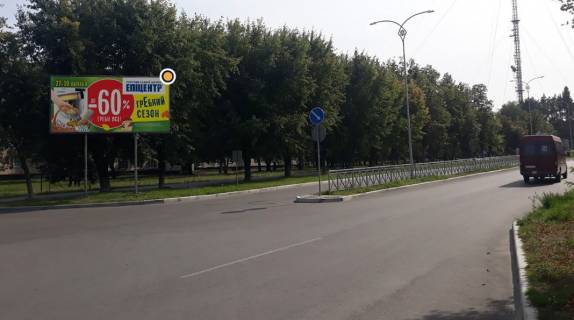 Билборд A в Ковеле, Щит 3x6  Відродження просп., 4/ в центр фото 1