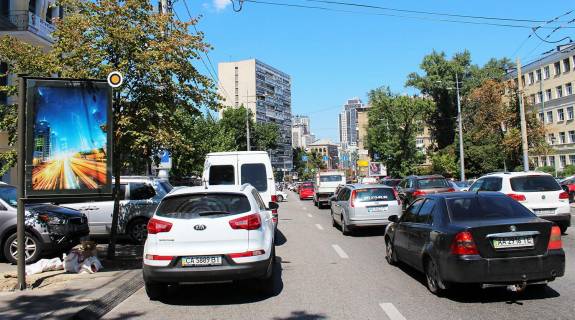 Ситилайт A в Киеве, Сітілайт 1.2х1.8  Велика Васильківська вул. (Червоноармійська). 98 фото 1