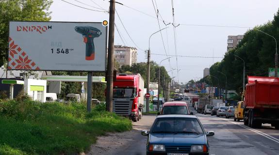 Билборд B в Тернополе, Щит 3x6  15-квітня вул / Збаразьке шосе, з центру фото 1