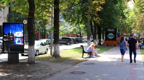 Ситилайт B в Киеве, Сітілайт 1.2х1.8  Липська вул. роздільник фото 1