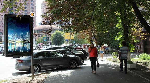 Citylight A in Kyiv, Сітілайт 1.2х1.8  Zadniprovs'kogo Mihajla st. 14 Photo 1