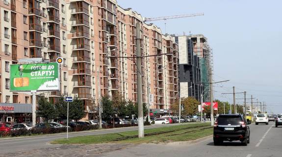 Билборд B в Львове, 3x6  Княгині Ольги вул / Кобилиці вул, до центру фото 1