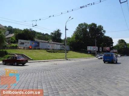Билборд A в Черновцах, Щит 3x6  Гагаріна (Вокзальна) вул, навпроти входу в Ж / Д вокзал, шостий праворуч фото 1