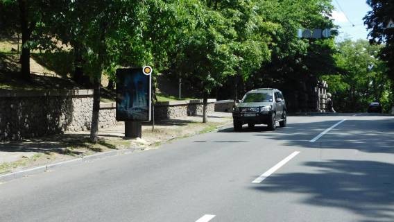 Білборд, Бігборд (Борд)  B у Києві, борд  Алея Магдебурзького права (Петрівська алея) 6 Фото 1