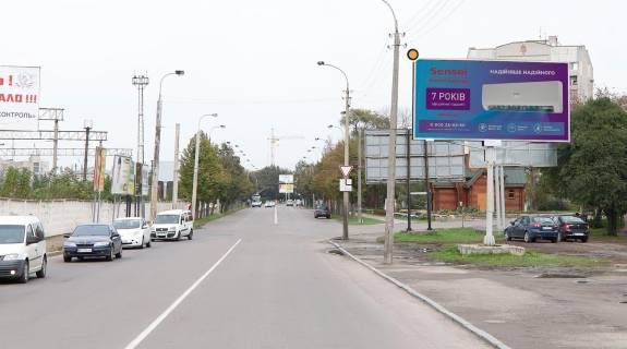 Билборд A в Ровно, Щит 3x6  вул. Небесної Сотні (Кіквідзе) / Сагайдачного вул, з центру фото 1