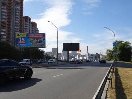 Білборд, Бігборд (Борд)  A у Києві Саперно-Слободская ул.,12, разделитель, в сторону Демеевской пл. Фото 1