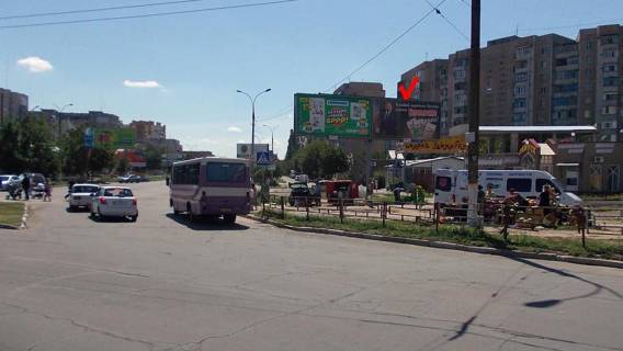 Билборд A в Херсоне, Щит 3x6  Каховська пл, правий фото 1