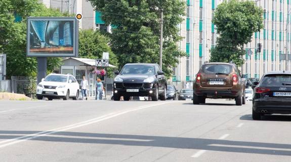 Бэклайт B в Киеве, Беклайт 2.3х3.14  Івана Федорова вул., 28 фото 1