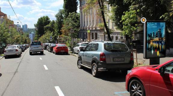 Ситилайт A в Киеве, Сітілайт 1.2х1.8  Володимирська вул. 68 фото 1