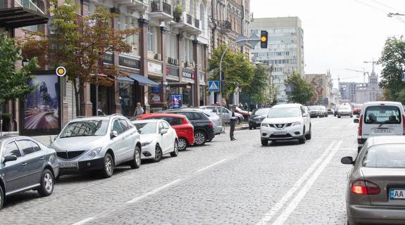 Ситилайт B в Киеве, Сітілайт 1.2х1.8  Богдана Хмельницького вул. 36 фото 1