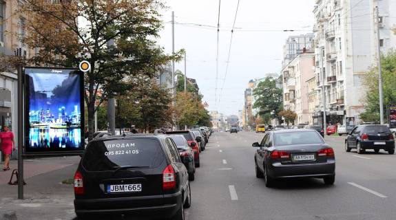 Сiтiлайт A у Києві, Сітілайт 1.2х1.8  Саксаганського вул. 69 Фото 1