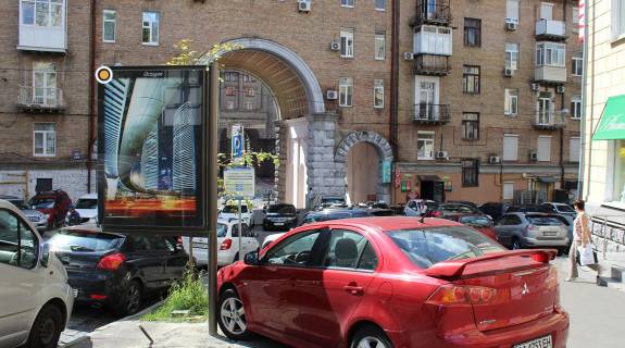 Сiтiлайт A у Києві, Сітілайт 1.2х1.8  Лютеранська вул. 3 Фото 1
