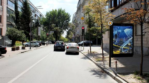 Ситилайт A в Киеве, Сітілайт 1.2х1.8  Шовковична вул. 30/35 фото 1